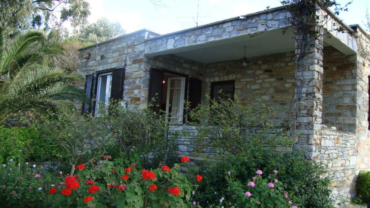 Little Stone House Near The Beach อาจิออส ไอออนนิส ภายนอก รูปภาพ